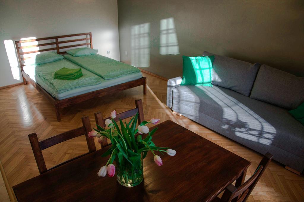 Apartamenty Stary Rynek Paderewskiego พอซนาน ภายนอก รูปภาพ