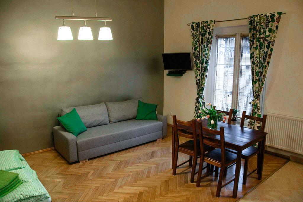 Apartamenty Stary Rynek Paderewskiego พอซนาน ภายนอก รูปภาพ